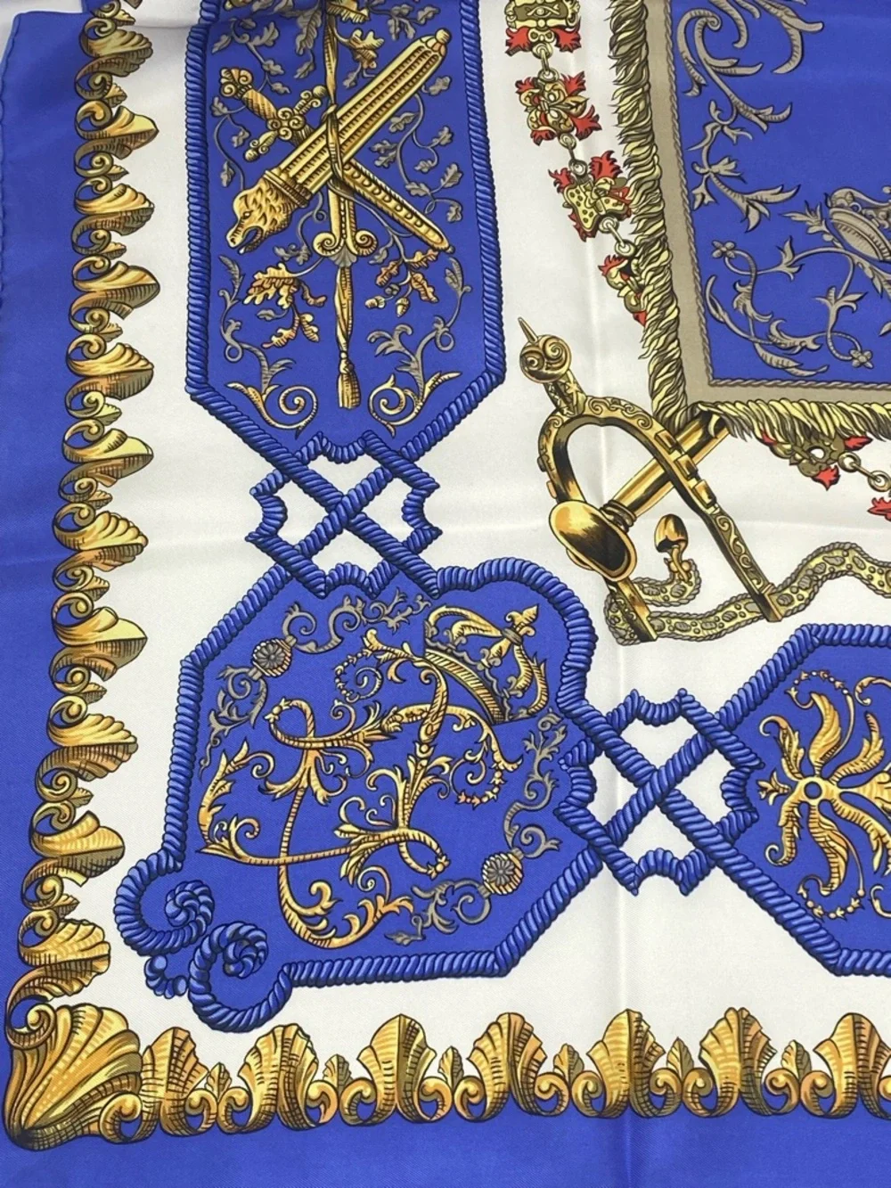 Hermes Silk Scarf Ludovicus Magnus Carre 90 Louis XIV F. de la Perriere - Picture 10 of 16